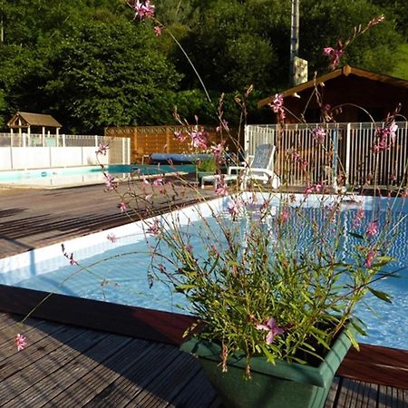 Camping Le Rey Louvie Juzon ภายนอก รูปภาพ