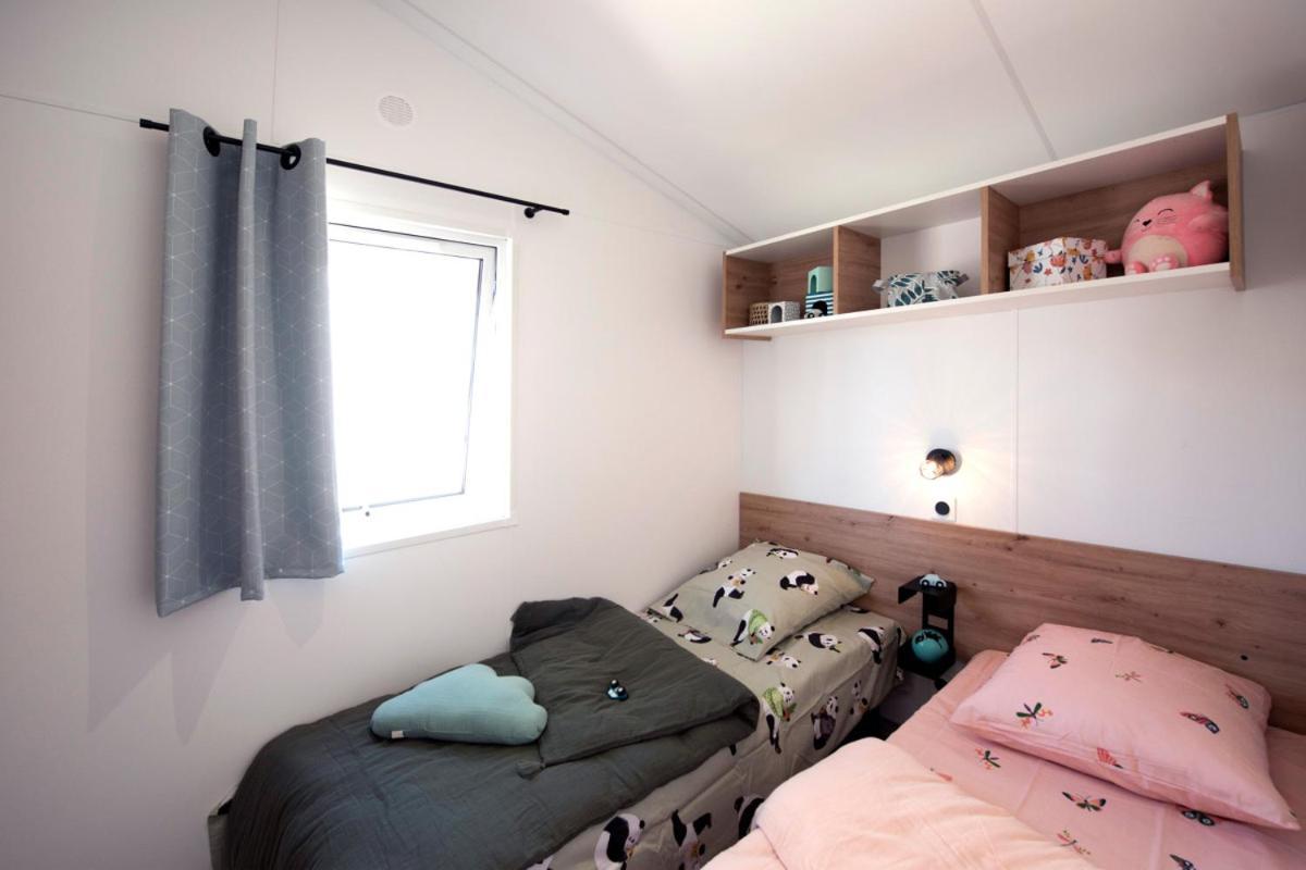Camping Le Rey Louvie Juzon ภายนอก รูปภาพ
