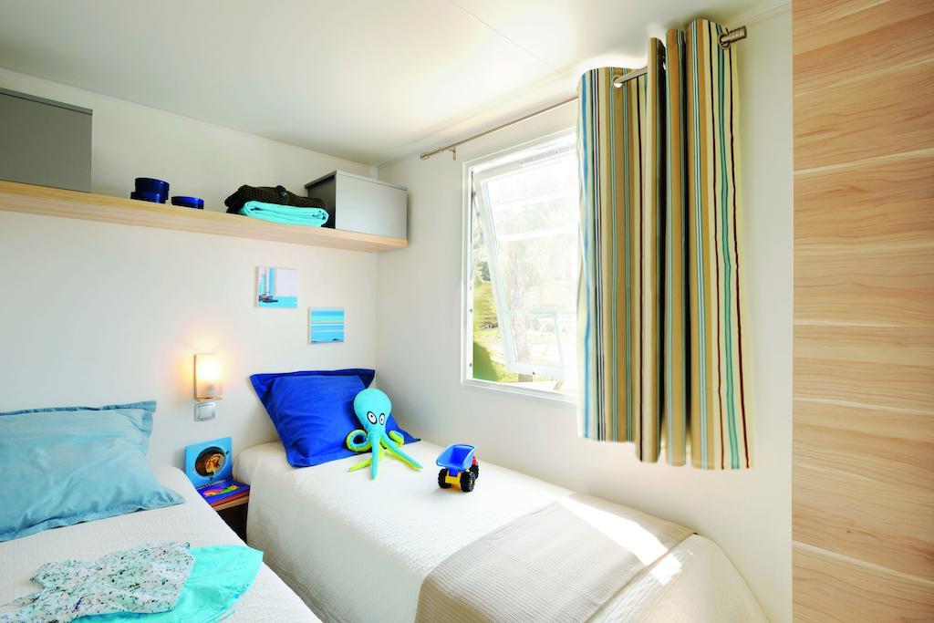 Camping Le Rey Louvie Juzon ห้อง รูปภาพ