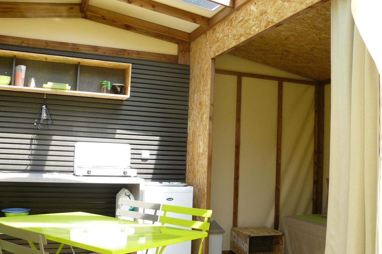 Camping Le Rey Louvie Juzon ภายนอก รูปภาพ